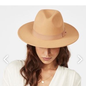 Just Fab felt hat- camel